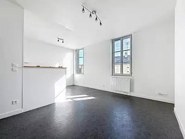 Saumur 49400 Achat / Vente appartement 2 pièces t2 cave