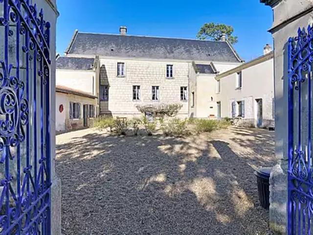 Fontevraud l'Abbaye 49590 Achat / Vente maison 17 pièces t17