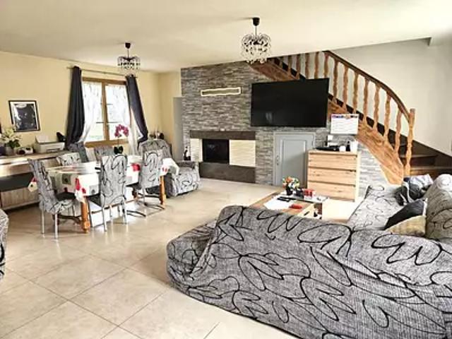 Saumur 49400 Achat / Vente maison 8 pièces t8 terrasse cave