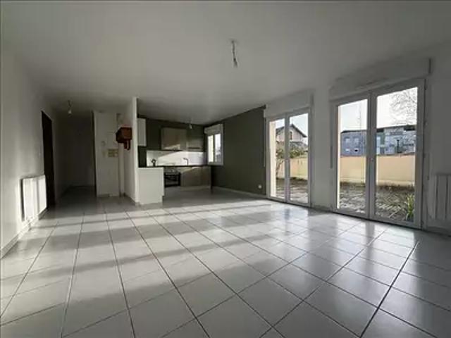 Saumur 49400 Location appartement 2 pièces t2 terrasse parking