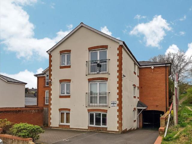 Savernake Street, Swindon SN1 2 bed apartment to rent £1,100 pcm £254 pw