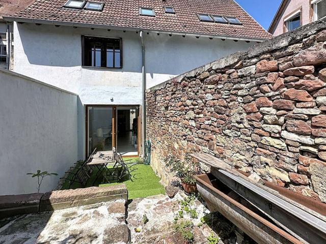 Saverne Centre Ville Loft 2/3 pièces rénové avec terrasse et jacuzzi