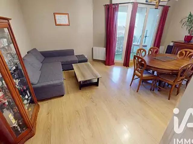Savigny le Temple 77176 Achat / Vente appartement 3 pièces t3 au dernier étage parking