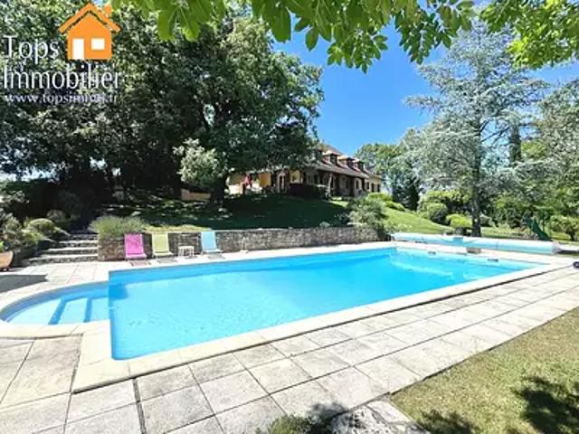Savignac 12200 Achat / Vente maison 9 pièces t9 au dernier étage piscine