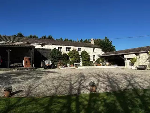 Savignac de Duras 47120 Achat / Vente maison 9 pièces t9 piscine terrasse