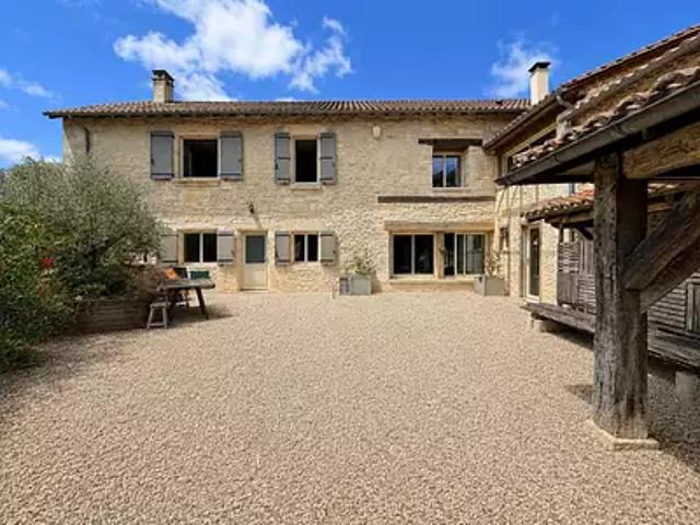 Savignac les Eglises 24420 Achat / Vente maison 10 pièces t10 piscine jardin