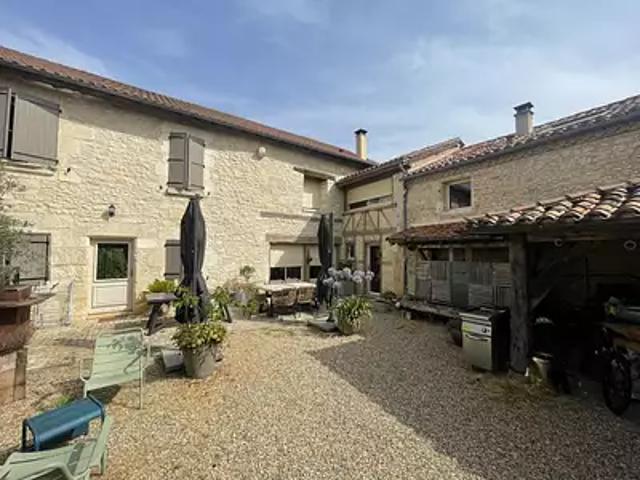 Savignac les Eglises 24420 Achat / Vente maison 14 pièces t14 piscine terrasse