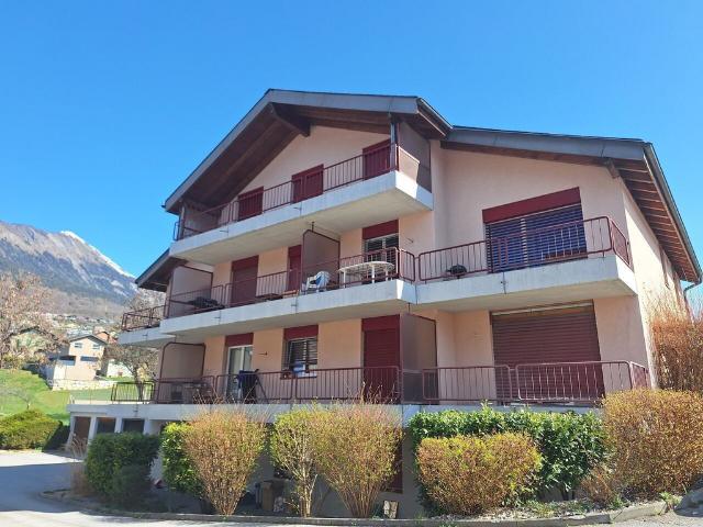 SAVIESE BEL APPARTEMENT 2.5PCES