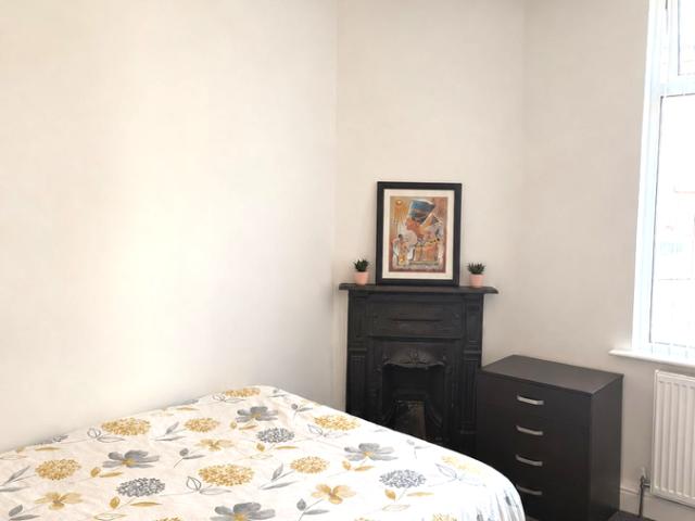Savile Place, Leeds LS7, 3 bed shared accommodation to rent, £500 pcm | PrimeLocation
