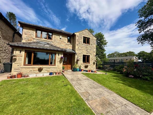 Savile Royd, Savile Park Halifax 5 bed detached house to rent £2,200 pcm £508 pw