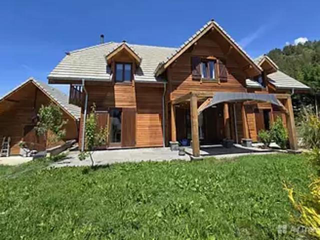 Savines le Lac 05160 Achat / Vente maison 8 pièces t8 terrasse parking