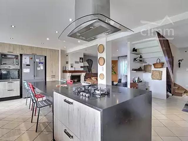 Savonnières 37510 Achat / Vente maison 6 pièces t6 au dernier étage