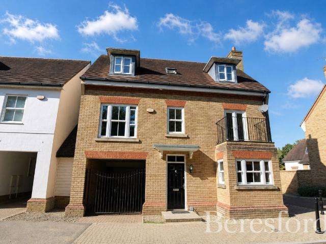 Sawyers Grove CM15, 4 bed detached house to rent, £2,650 pcm | PrimeLocation