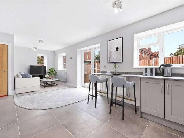 Sawkins Avenue, Great Baddow, Essex, CM2