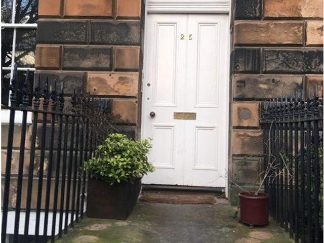 Saxe Coburg Place, Edinburgh EH3, 2 bed shared accommodation to rent, £1,750 pcm | PrimeLocation