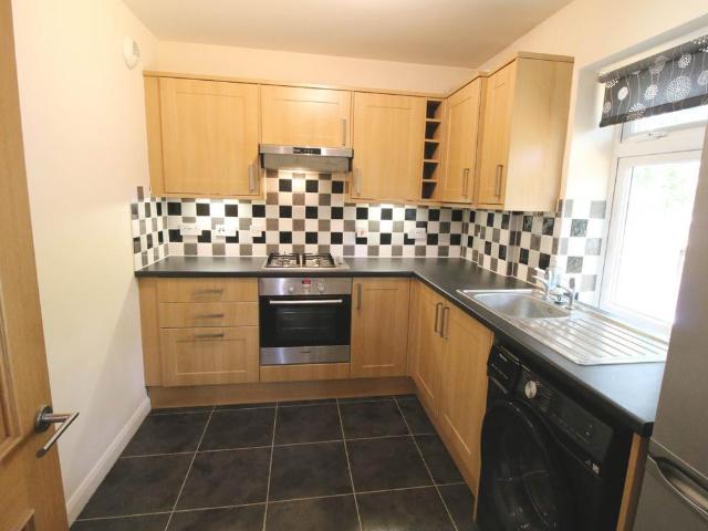 Saxon House, Wantage OX12 2 bed apartment to rent £1,375 pcm £317 pw
