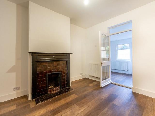 Saxon Road, Upton Park, London, E6 3 bed terraced house to rent £2,250 pcm £519 pw