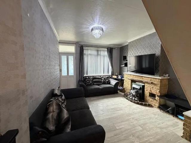 Saxon Street, Burton, Property for rent