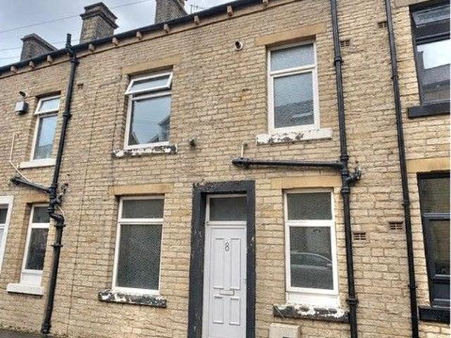 Saxon Street, Halifax HX1, 2 bed property to rent, £750 pcm | PrimeLocation