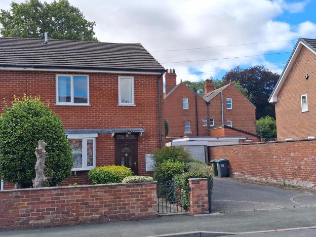 Saxon Street, Wrexham LL13 2 bed semi detached house to rent £925 pcm £213 pw