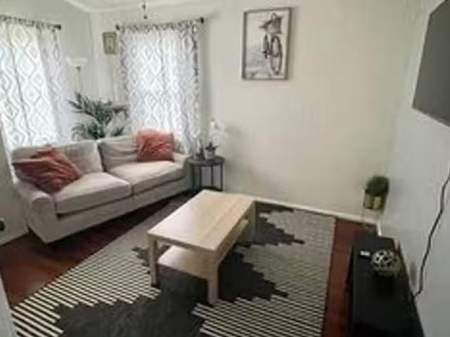Sayver Company, 1122 Hugo St, Norfolk Garden 1 Bedroom 1 B.