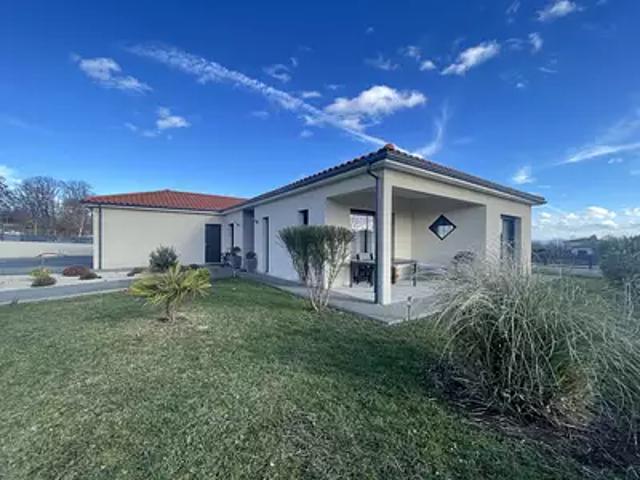 Sayat 63530 Achat / Vente maison 6 pièces t6 parking