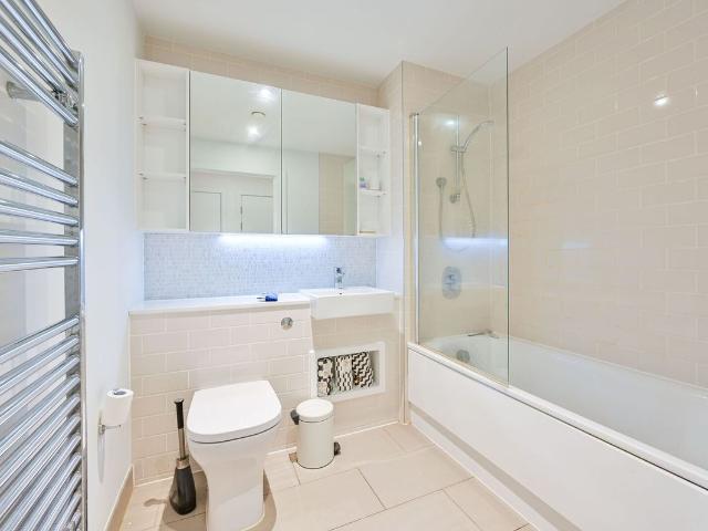 Sayer Street, Elephant And Castle, London SE17, 1 bed flat to rent, £3,500 pcm | PrimeLocation