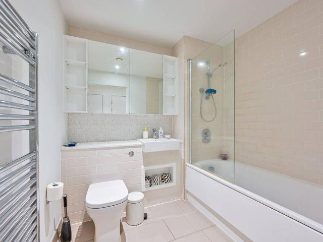 Sayer Street, Elephant And Castle, London SE17, 1 bed flat to rent, £3,500 pcm | PrimeLocation