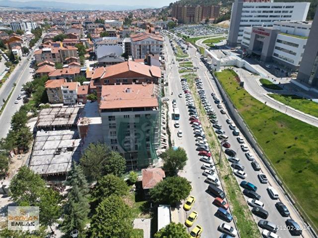 SAYMAN'DAN ŞEHİR HASTANESİ KARŞISI ARAKAT 3+1 SATILIK LÜKS DAİRE