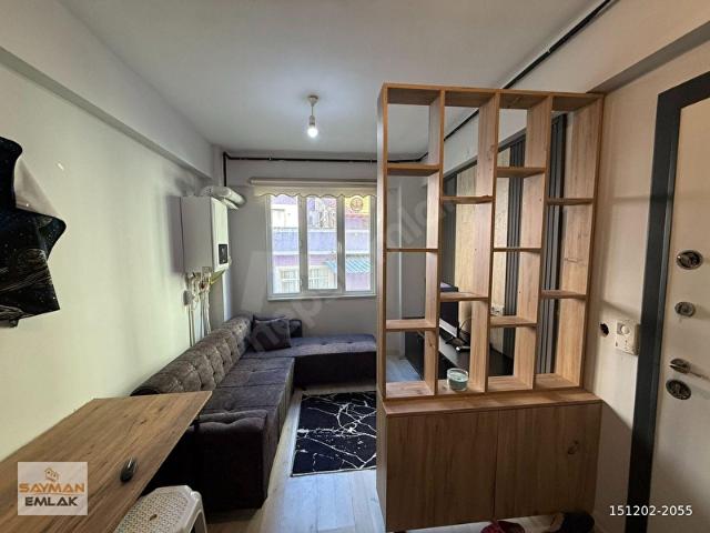 SAYMAN'DAN MERKEZDE KİRALIK EŞYALI 1+1 DAİRE