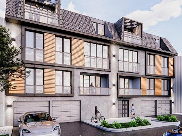 SAZOVADA ÖZEL BAHÇELİ VE GARAJLI 4+1 LÜKS DUBLEKS DAİRE
