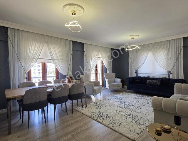 Sb Gayrimenkul'den Şeyhşamil'de 3+1 Satılık Ara Kat Daire