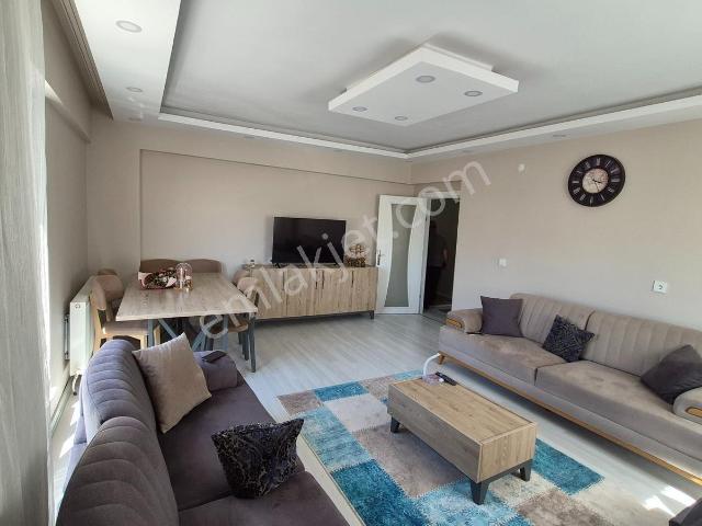 Emlak Fix'den Huzur Mahallesi 3+1 Satılık Daire