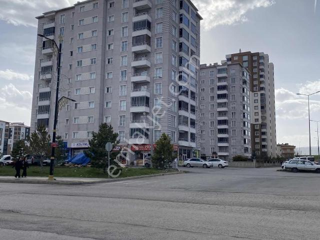Emlak Fix'den Seyrantepe'de Site İçerisinde Satılık 3+1