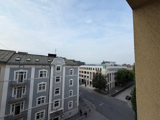 Sbg. Stadt, Nähe Wifi günstige 2 Zimmer Wohnung mit Sanierungsbedarf
