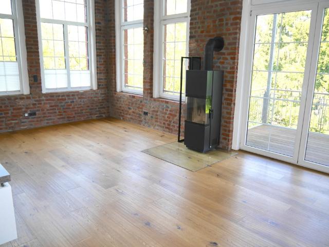 SG, komfortable 83m² 2 Zi. Loftwohnung mit Unikat Charakter, Balkon, Stellplatz, EBK