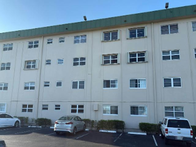 SE 7th St Apt 404