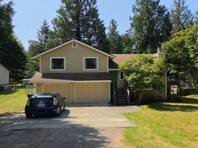 SE 142nd St