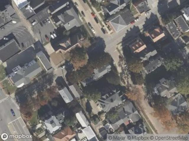 SE 1st St
