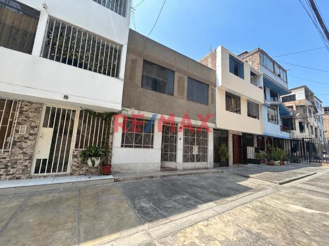 Se Venda Casa De 2 Pisos San Juan De Lurigancho A 2 Cdras De Av. Proceres