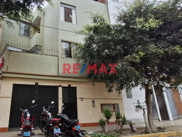 Se Vende 2 Departamentos Al Precio De 1 En Chorrillos