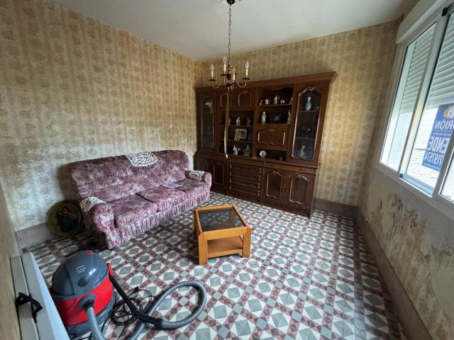 SE VENDE 2º PISO SIN ASCENSOR EN AS NOGAES