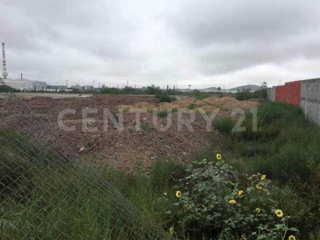 SE VENDE TERRENO COMERCIAL AL NORTE DE SALTILLO