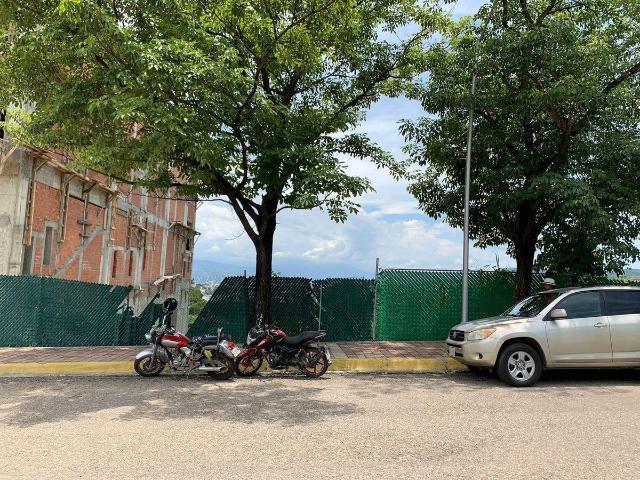 Se VENDE TERRENO COMERCIAL en Boulevard Paseo de las Fuentes