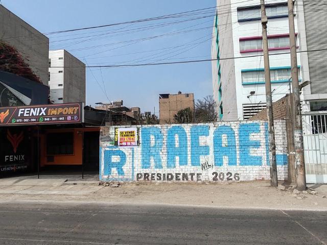 SE VENDE TERRENO COMERCIAL RESIDENCIAL EN AV. NICOLAS AYLLON ATE MUY BUENA UBICACION