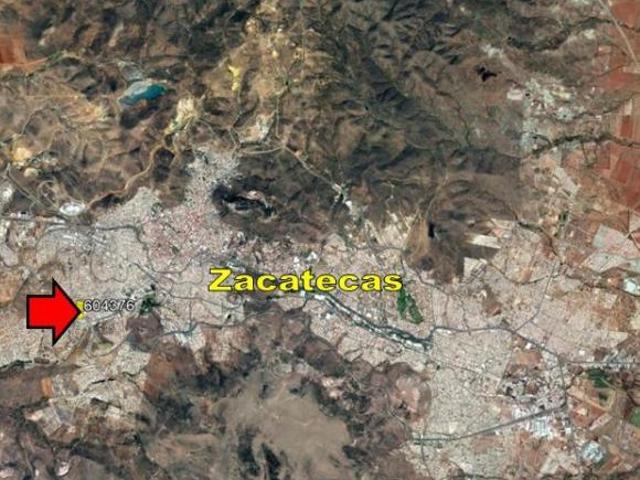 SE VENDE TERRENO CON CONSTRUCCION