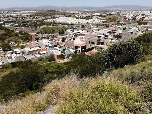 Se Vende Terreno de 105 m2 en Fracc. El Para?so, Corregidora, Incre?ble Vista !