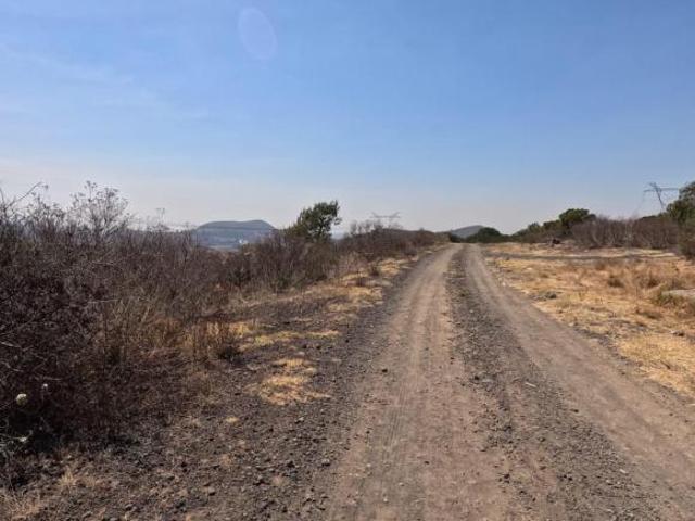 Se Vende Terreno de 28,000 m2, en zona basáltica, ideal para naves industriales
