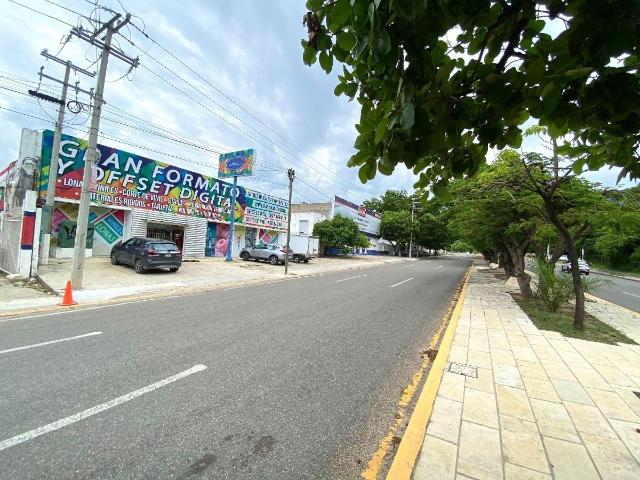 Se VENDE terreno de 2,137.06 m2 sobre el Anillo Perif?rico Poniente Sur