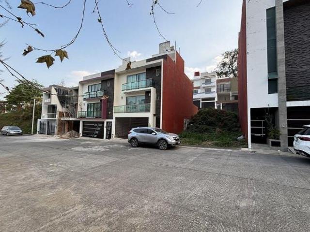 SE VENDE TERRENO EN FRACC MORADA DEL QUETZAL